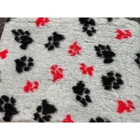 Vet/Dry Bed *Rubberback* Grey with Black and Red Paws